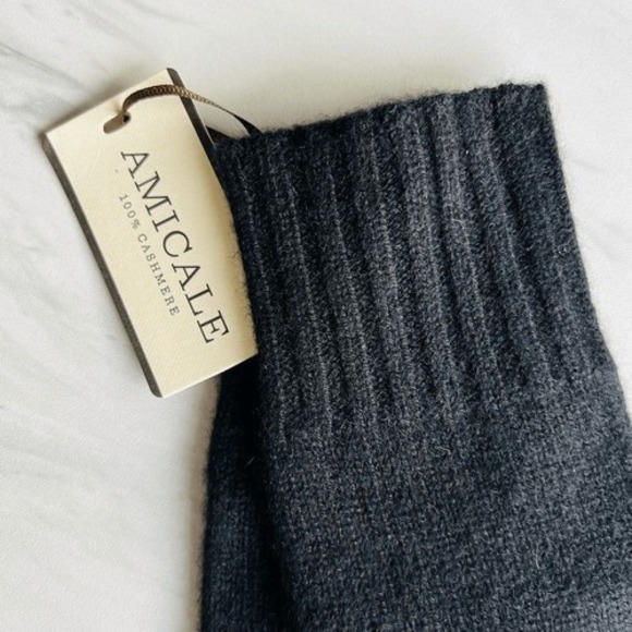 AMICALE Cashmere Touch Screen Tech Knit Gloves, Luxurious, 100%, Black, NWT‎ - Picture 8 of 11